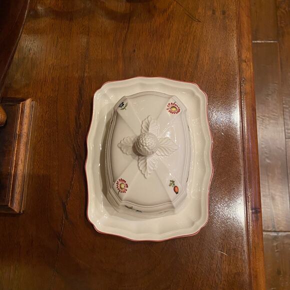 MINT Villeroy & Boch Petite Fleur Butter Dish Villeroy and Boch - Picture 5 of 8